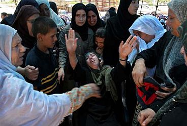 gaza-mourners_001.jpg